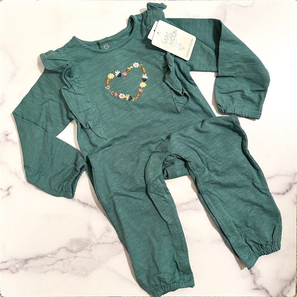 Mac & Moon Floral Heart Green Bodysuit